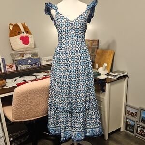 Lucky Brand Blue Floral Midi/Maxi Dress. Size S.